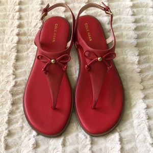 New Cole Haan Findra Thong Sanda RED
